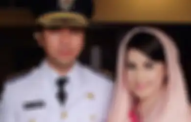 Arumi Bachsin Setia Dampingi Suami hingga Rela Berhenti Jadi Artis, Emil Dardak Malah Ngaku Nyesel Nikahi Sang Istri, Terungkap Alasan Mengejutkan di Baliknya!