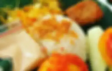 Buat Kamu yang Doyan Makan Nasi Uduk Mulai Sekarang Jangan Dicampur dengan Lauk Ini, Bisa Bawa Petaka