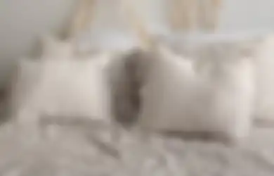Nyesel Sampai Keubun-ubun Gegara Langsung Dibuang, Ternyata Hilangkan Noda Kuning pada Bantal Segampang Ini