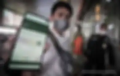 Sertifikat Vaksin Plus KTP yang Cocok Jadi Syarat Mutlak Naik KRL, Tidak Lagi Pakai Surat!