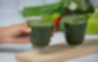 Aneh tapi Nyata, Rutin Minum Jus Seledri Sebelum Tidur Bisa Bikin Tubuh Rasakan 3 Hal Mengejutkan Ini