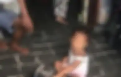Aneh Tapi Nyata, Seorang Balita Berusia 3 Tahun di Tegal Ini Gemar Makan Tanah, Terungkap Fakta Dibaliknya Bikin Nangis