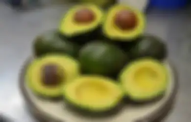 BERITA POPULER: Gosokkan Belimbing Wuluh ke Lantai Kamar Mandi, Alpukat Pantang Dicampur dengan Bahan ini hingga Cara Mudah Usir Kecoa