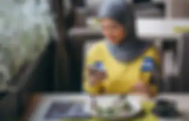 Tes Kepribadian: 11 Kebiasaan dan Cara Makan yang Biasa Dilakukan Ini Ternyata Bisa Ungkap Karakter Aslimu loh, Coba Pilih Kamu yang Mana