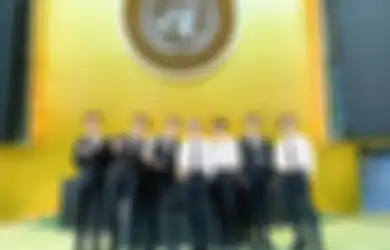 4 Hal Tentang Permission to Dance BTS di PBB. Respon Interpreter Bahasa Isyarat Bikin Haru!
