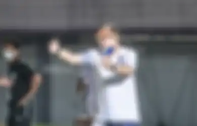 Istrinya Dilecehkan dan Diancam, Pelatih PERSIB Ngamuk Bukan Main dan Tuntut Pelaku Hadapi Dirinya Empat Mata: Saya Akan Memberi Tahu Lokasi dan Tempat Kita Bertemu