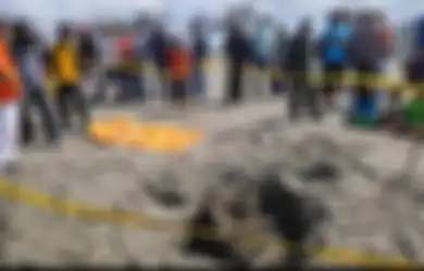 Merinding! Warga Jogja Temukan Kerangka Manusia Bersila Terkubur di Pasir Pantai, Polisi dan Tim Dokter Ungkap Fakta Mencengangakn