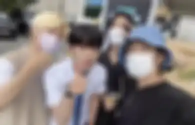 Member WEi Mampir ke Lokasi Syuting School 2021 Buat Mendukung Yohan