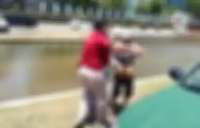 Cerita Pilu Manusia Silver Mantan Pensiunan Polisi,  Kondisi Menyedihkan Inilah yang Memicu Agus untuk Ngamen hingga Jadi Incaran Satpol PP
