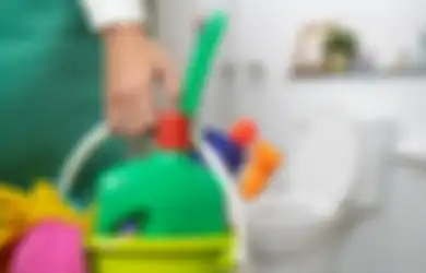 Dikasih Tau Mertua, Kamar Mandi Jadi Bersih Kinclong Hanya dalam 5 Menit, Mau Coba?