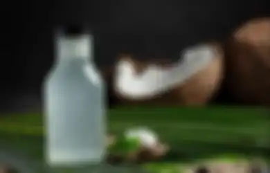 Jadi Minuman Favorit Sejuta Umat, Manfaat Air Kelapa Tak Sekedar Hilangkan Dehidrasi, Jangan Kaget Jika Tubuh Alami Perubahan Menakjubkan Ini