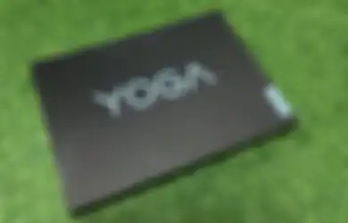 Unboxing Lenovo YOGA Slim 7i Pro, Laptop untuk Desain Grafis yang Mungil