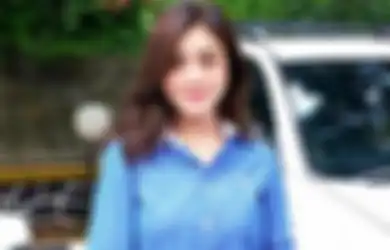 Lawan Balik Tuduhan KDRT yang Dilayangkan Jonathan Frizzy, Dhena Devanka Bongkar Bukti Chat Bernada Tak Pantas dari sang Suami