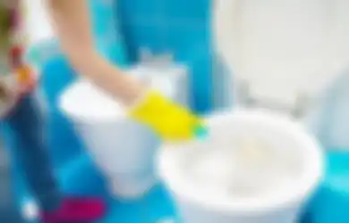 Bukannya Steril Malah Kuman Menyebar jika Salah Bersihkan Toilet, Lakukan 4 Cara Ini!