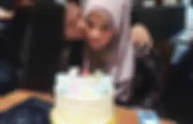 Foto Istri Haji Isam Muncul, Sahabat Nikita Mirzani Respons Begini Usai Juragan Batu Bara Disebut Kirim Bunga Buat Syahrini