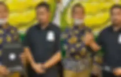 Ditinggal Kuasa Hukumnya Mengundurkan Diri, Mansyardin Malik Justru Tunjukkan Gelagat Tak Biasa hingga Seret Nama Mantan Besan yang Kini Jadi Rival