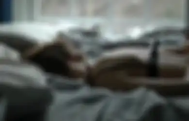 Dari Jamur Hingga Kanker, Ini 6 Bahaya Pakai Bra Saat Tidur!
