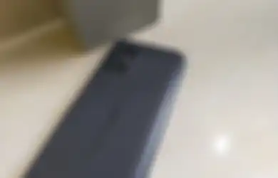 Unboxing ASUS Zenfone 8,  Ternyata Harganya Tak Sesuai Ekspektasi