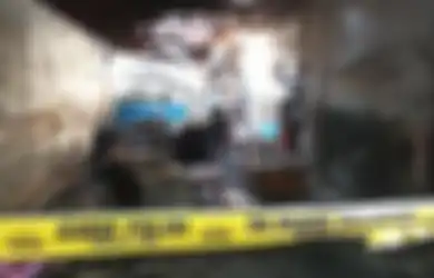 Nekat Terobos Masuk Meski Api Membumbung Tinggi di Kamar Kos, Kuli Panggul Ini Tewas Terpanggang Sambil Peluk Hadiah Ulang Tahun Sang Buah Hati