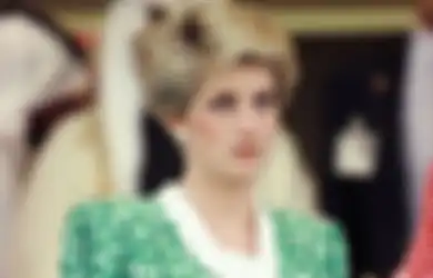 Tak Terlupakan, Yuk Nostalgia 5 Gaya Princess Diana Pakai Dress Hijau!