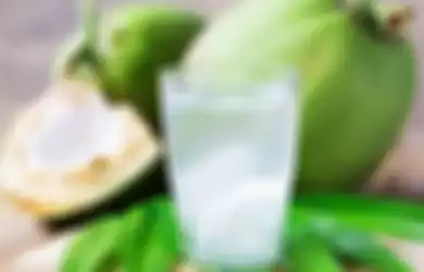Tak Diketahui Banyak Orang, Ternyata Ini Waktu Terbaik untuk Minum Air Kelapa, Dijamin Manfaatnya Bakal Lebih Terasa untuk Tubuh