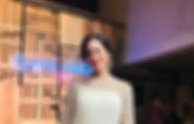 Bikin Gebrakan Baru, Bunga Zainal Beranikan Diri untuk Terjun ke Dunia Tarik Suara, Diproduseri oleh Indra Bekti Istri Sukhdev Singh Rilis Single Pertama