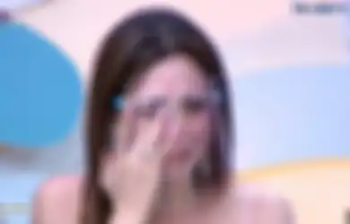 Terpukul Lihat Video Mesra Stefan William dengan Wanita Lain, Celine Evangelista Ungkap Jerit Hatinya: Gue Juga Manusia Biasa