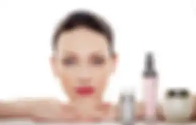 Jangan Dilakukan Lagi! Usahamu untuk Dapatkan Kulit Glowing Bakal Sia-sia Jika Masih Lakukan 5 Kesalahan Ini Saat Pakai Skinker