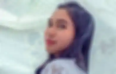 Amindana Chinika Starstruck dan Fangirling Saat Bertemu Model MV TCSK