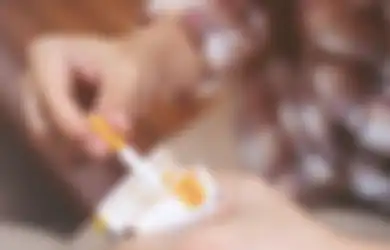 Tak Gubris Arahan Dokter, Pria Ini Nekat Merokok Meski Istrinya Sedang Hamil, Saat Bayinya Lahir Langsung Syok hingga Hampir Pingsan karena Hal Mengejutkan Ini Terjadi