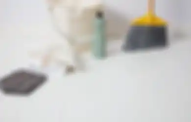 Ini Cara Menggunakan  Air Garam untuk Mengusir Cacing dari Kamar Mandi