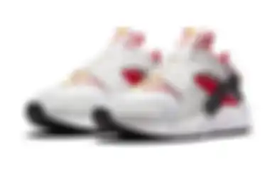 Nike Bikin Sepatu Khusus Buat Para Fans Liverpool, Kepoin Kapan Rilisnya?