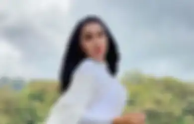 Gigit Jari Identitas Aslinya Terkuak Sampai Ogah Dibilang Gagal Jadi Wanita Tulen, Lucinta Luna Nekat Terbang ke Korea Demi Lakukan Hal ini