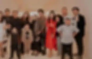 Sarah Menzel Siap Jadi Mualaf, Raul Lemos Miliki Kesan Ini Terhadap Kekasih Azriel, KD Bongkar Cerita di Balik Momen Dinner dengan Keluarga Anang