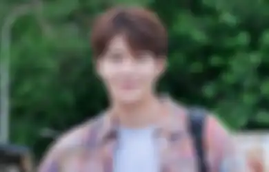 Simpan Uang THR, Kim Seon Ho Bakal Gelar Fan Meeting di Jakarta!