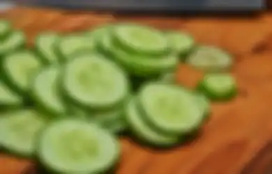 Dikira Sehat, Orang dengan Kondisi Ini Justru Dilarang Keras Makan Timun, Efeknya Bisa Bahaya Banget!