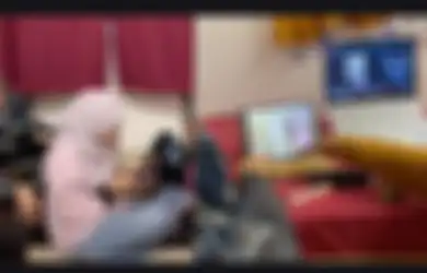 Viral di Tiktok Seorang Gadis Nekat Tunangan Secara Online dengan Pasangannya, Ada Fakta yang Mencengangkan saat Pemasangan Cincin