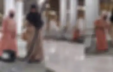 Meski Artis Terkenal, Wanita Ini Ngaku Bahagia Dapat Kesempatan Jadi Cleaning Service di Masjid Nabawi, Begini Aksinya yang Sukses Bikin Iri Warganet