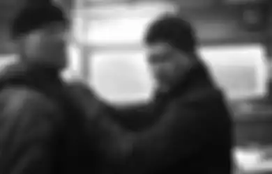 Jason Statham Ngaku Terhormat Bisa Beraksi Bareng Iko Uwais di The Expandables 4
