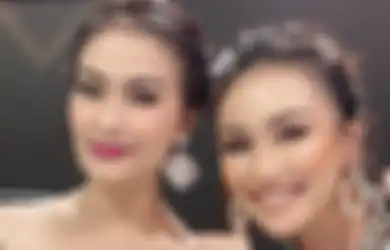 Sambangi Rumah Rp 17 Miliar, Ayu Ting Ting Melongo Lihat Koleksi Barang Mewah Ini di Hunian Iis Dahlia: Si Kumis Bener-bener Hartanya!