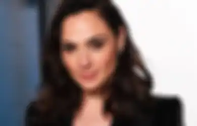 Tinggalkan Image Super Hero, Gal Gadot Jadi Evil Queen di Snow White!