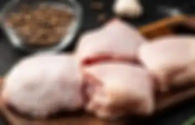 BAHAYA! Tren Masak Ayam Campur Obat Batuk Viral di TikTok, Ahli Kesehatan Jelaskan Dampak Mengerikan Bagi Tubuh