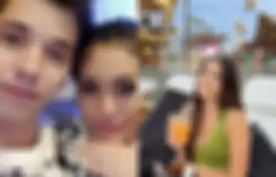 Belum Genap Setahun Jadi Duda Celine Evangelista, Stefan William Kenyang Makan Hujatan Netizen Usai Unggah Kemesraan Bareng Pacar Baru : Fokus Urusin Hidup Kamu