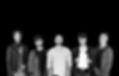 Ngaku Jujur dan Nggak Pake Trik Apapun Buat Lagu 'Alone Again', Asking Alexandria Sukses Puncaki Tangga Lagu Rock Billboard