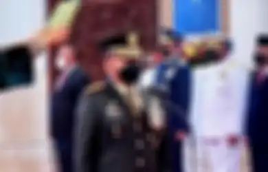 Foto Anggota TNI Copoti Baliho Habib Rizieq Bikin Karier Moncer, Ini Profil Jenderal Dudung Abdurachman yang Pecahkan Rekor Usai Ditendang Tentara