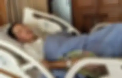 Jadi Mualaf Sejak Nikah, Foto Verawaty Fajrin Ditangisi, Ini Alasan Jokowi Beri Bantuan Khusus untuk Sang Legenda Bulutangkis