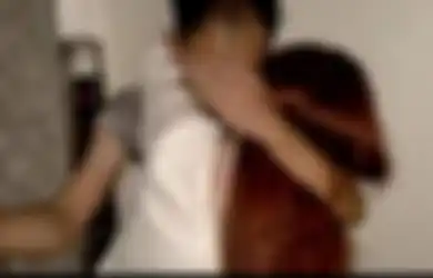 TAK KAPOK! Berkali-kali Ketahuan Main Gila dengan Oknum Polisi Beristri, Wanita Ini Kembali Digerebek Suaminya di Kamar Kos, Terkuak Sudah Seminggu Nginep Bareng PIL