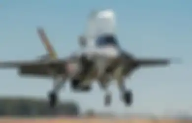 NATO Ketakutan Setengah Mati Setelah Jet Tempur F-35B Inggris Jatuh ke Laut, Yakin Rusia Bakal Lakukan Hal Ini pada Bangkai Pesawat, Pengamat Ungkap Hal Konyol Ini
