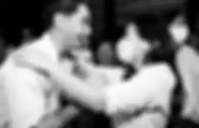 Foto Pelukan Hingga Cium Kening, Netizen Doakan Prilly dan Reza Rahadian Berjodoh