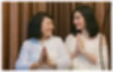 Seru dan Kecenya 8 Gaya Kompak Febby Rastanty dan Mama. Kepoin Yuk!